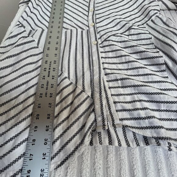 Tulip Womens Long-Sleeve Asymmetrical Button-Up Shirt Large White Black Striped - Picture 9 of 9